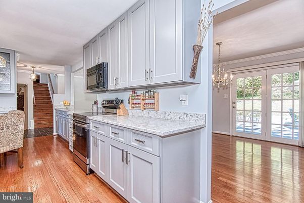 Chandelier, Interior, Kitchen, Pendant Lights, Wood Texture Flooring