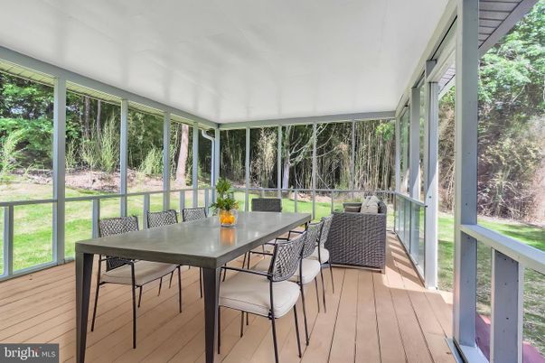 Dining room, Interior, Sun Room, Wood Texture Flooring