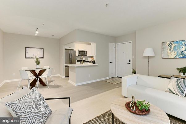 Dining room, Interior, Kitchen, Living room, Stainless Steel Appliances, Wood Texture Flooring