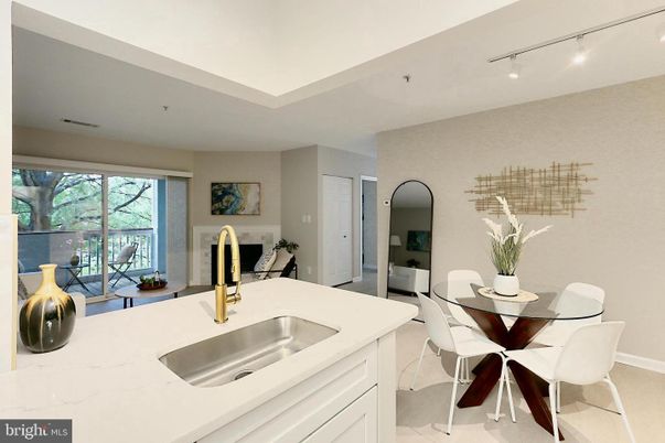 Dining room, Interior, Kitchen, Recessed Lighting