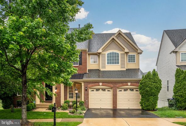 Attached, Exterior, Facade, Brick Facade, Brick Traditional