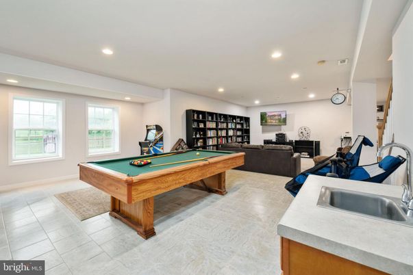 Billiard Table, Game Room, Interior, Living room, Recessed Lighting