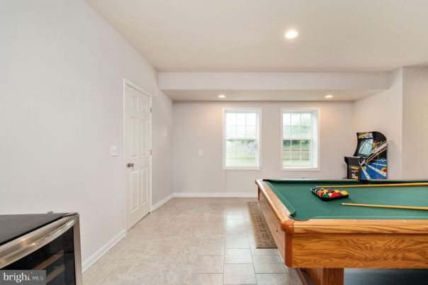 Billiard Table, Game Room, Interior, Recessed Lighting