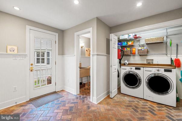 Interior, Recessed Lighting, Washer