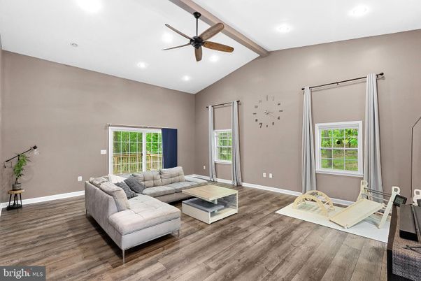 Interior, Living room, Recessed Lighting, Wooden Beams, Wood Texture Flooring