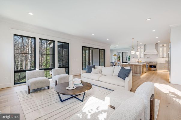 Dining room, Interior, Kitchen, Living room, Pendant Lights, Recessed Lighting, Stainless Steel Appliances, Wood Texture Flooring