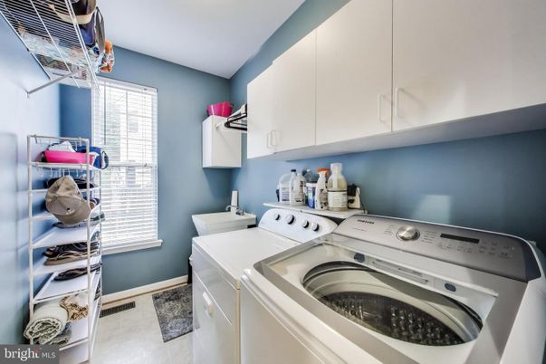 Interior, Washer