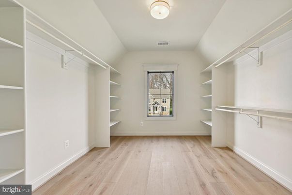 Interior, Walk-in Closets, Wood Texture Flooring