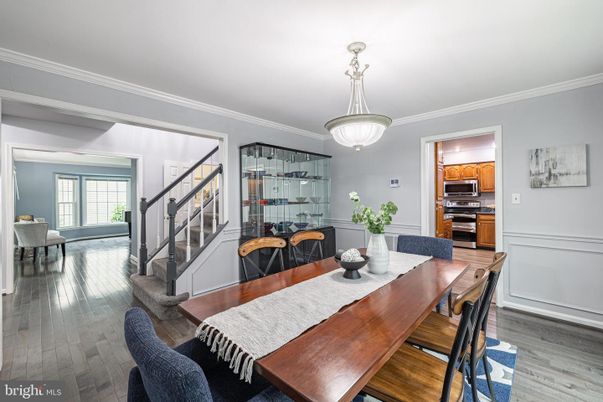 Dining room, Interior, Kitchen, Stainless Steel Appliances, Wood Texture Flooring