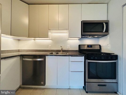 Interior, Kitchen, Stainless Steel Appliances