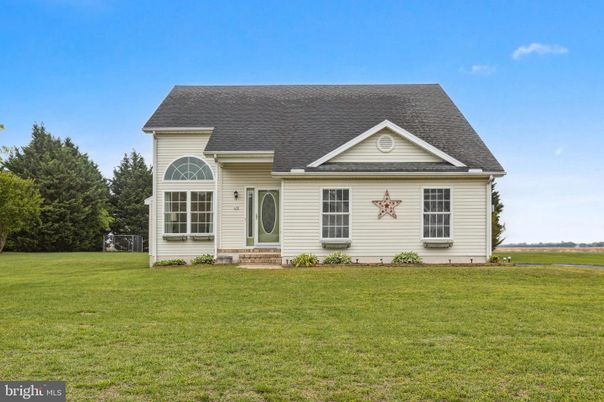 Backyard, Exterior, Facade, French Provincial