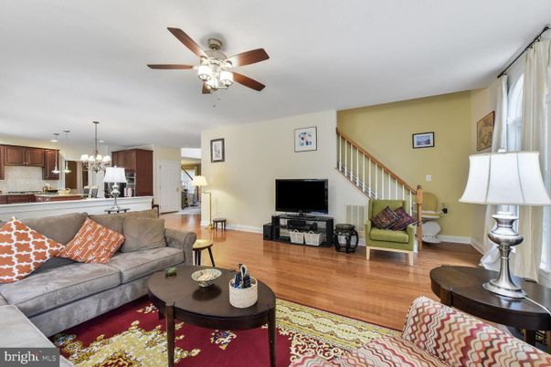 Chandelier, Interior, Kitchen, Living room, Wood Texture Flooring