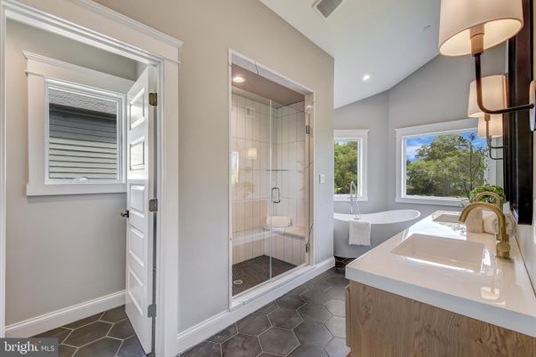 Bathroom, Dual Sink Vanities, Glass Shower, Interior, Recessed Lighting