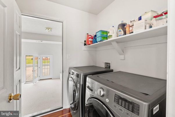 Interior, Washer