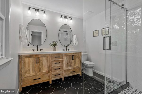 Bathroom, Dual Sink Vanities, Glass Shower, Interior