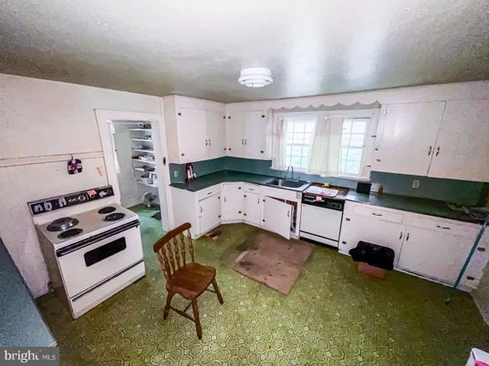 Interior, Kitchen