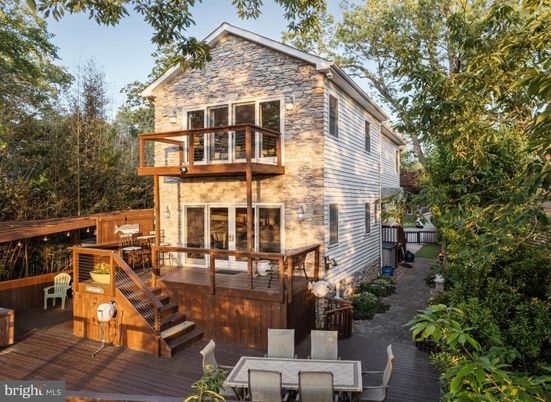 Exterior, Hot Tub