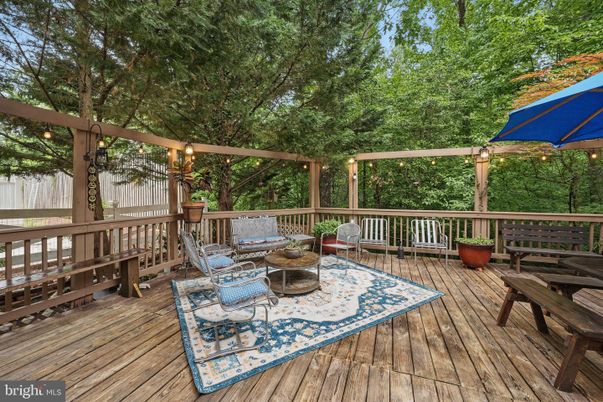 Exterior, Wood Texture Flooring