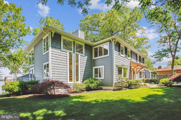 Backyard, Exterior, Facade, Rowhouse