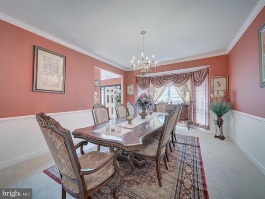 Chandelier, Dining room, Interior