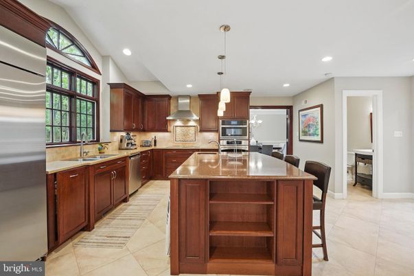 Interior, Kitchen, Pendant Lights, Recessed Lighting, Stainless Steel Appliances