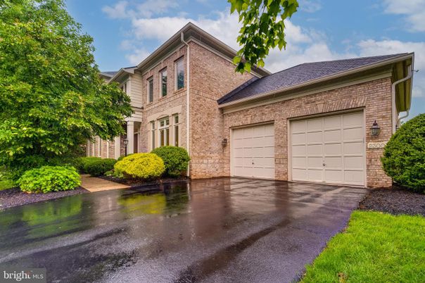 Attached, Exterior, Facade, Brick Facade, Brick Traditional