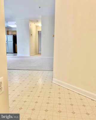 Empty room, Interior, Kitchen