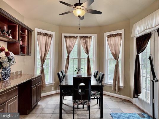 Dining room, Interior