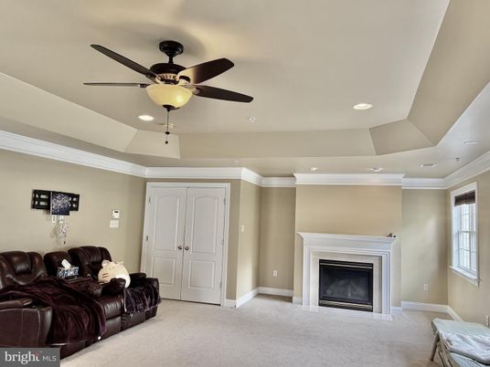 Fireplace, Interior, Recessed Lighting