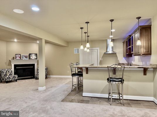 Fireplace, Interior, Kitchen, Pendant Lights, Recessed Lighting