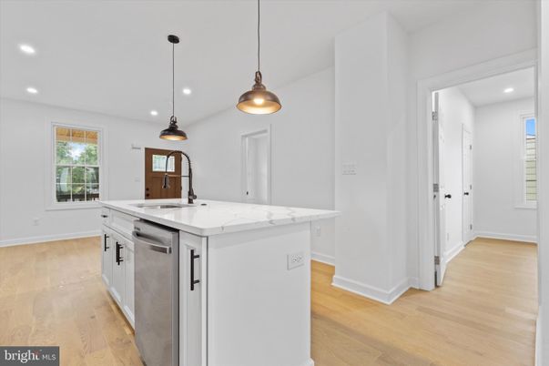 Interior, Kitchen, Pendant Lights, Recessed Lighting, Wood Texture Flooring