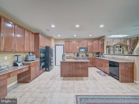 Interior, Kitchen, Recessed Lighting