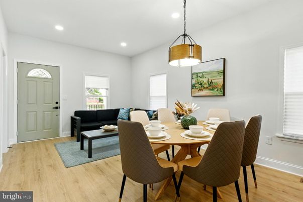 Dining room, Interior, Pendant Lights, Recessed Lighting, Wood Texture Flooring