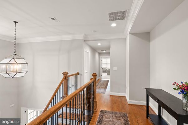 Interior, Pendant Lights, Recessed Lighting, Wood Texture Flooring