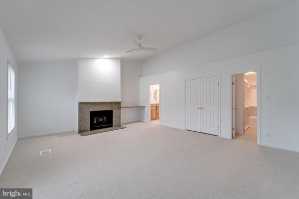Empty room, Fireplace, Interior, Recessed Lighting