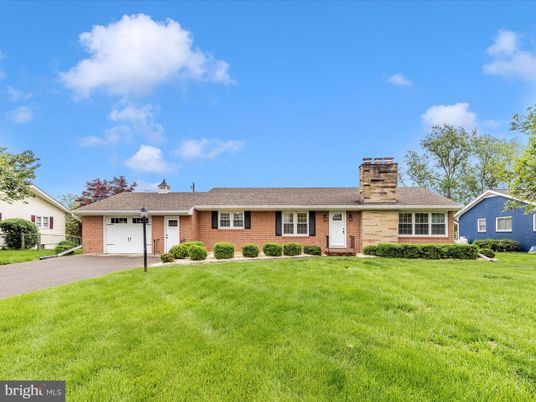 Attached, Exterior, Facade, Brick Facade, Cape Cod