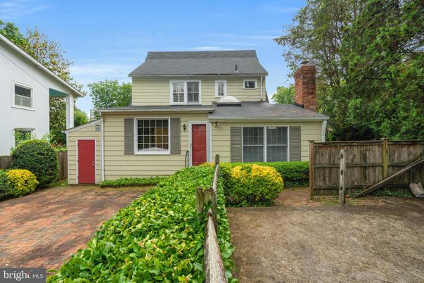 Detached Garage, Exterior, Facade, American Foursquare