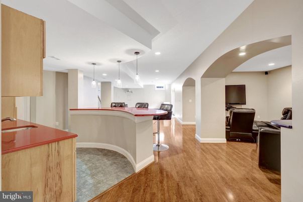 Interior, Kitchen, Pendant Lights, Recessed Lighting, Wood Texture Flooring