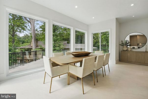 Dining room, Interior, Recessed Lighting
