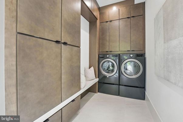 Interior, Recessed Lighting, Washer