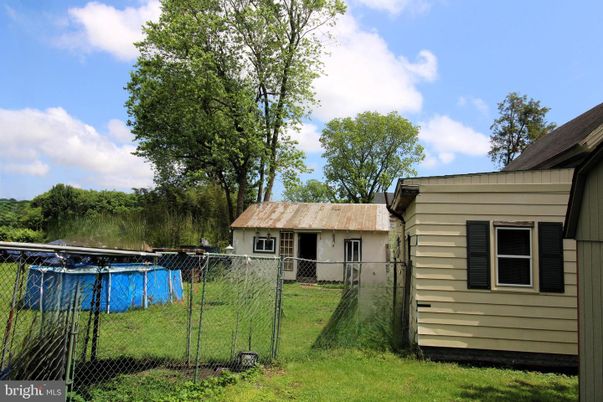 Backyard, Exterior, Pool