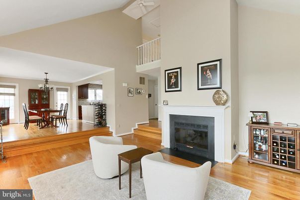 Chandelier, Dining room, Fireplace, Interior, Wood Texture Flooring
