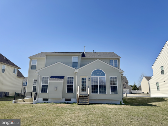 Backyard, Exterior, Facade, Farmhouse