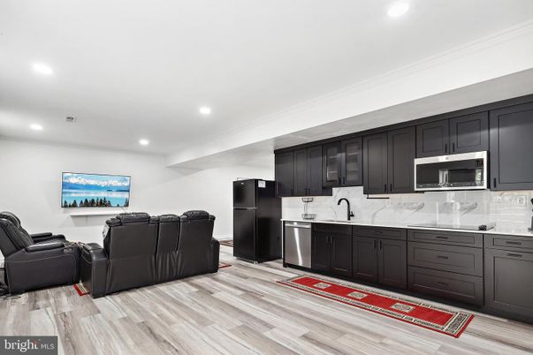 Interior, Kitchen, Living room, Recessed Lighting, Stainless Steel Appliances, Wood Texture Flooring