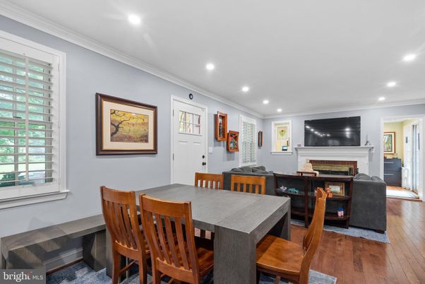 Dining room, Fireplace, Interior, Recessed Lighting, Wood Texture Flooring