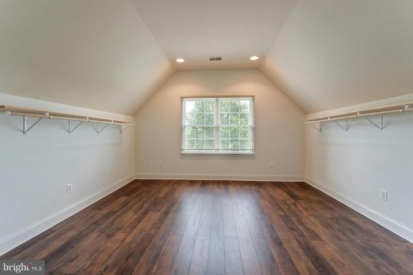 Empty room, Interior, Recessed Lighting, Walk-in Closets, Wood Texture Flooring