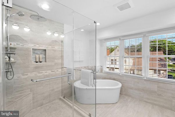 Bathroom, Free Standing Baths, Glass Shower, Interior, Recessed Lighting