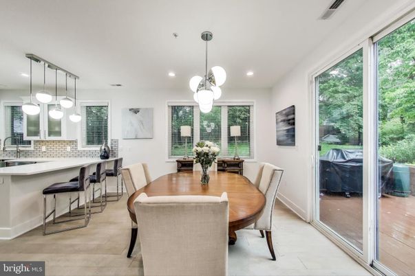 Dining room, Interior, Pendant Lights, Recessed Lighting