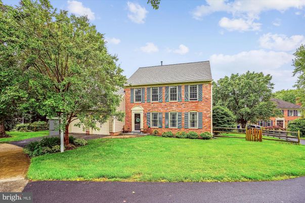Backyard, Exterior, Facade, Brick Facade, Georgian