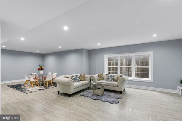 Dining room, Interior, Living room, Recessed Lighting, Wood Texture Flooring